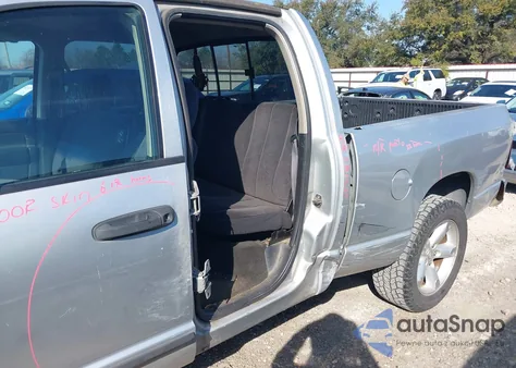 2002 Dodge Ram 1500 St z USA, uszkodzony, nr VIN 3D7HA18Z22G190039